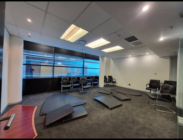 206M² OFFICE TO LET IN SANDTON CENTRAL